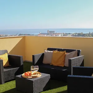 One Bedroom With Stunning River Views And Private Rooftop! Appartement Lisboa